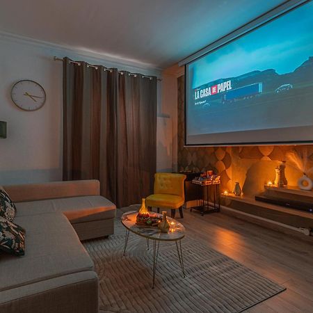 グルノーブルLuxury Cinephile - Netflix - 2 Balcons - Garage Prive - Minibarアパートメント エクステリア 写真