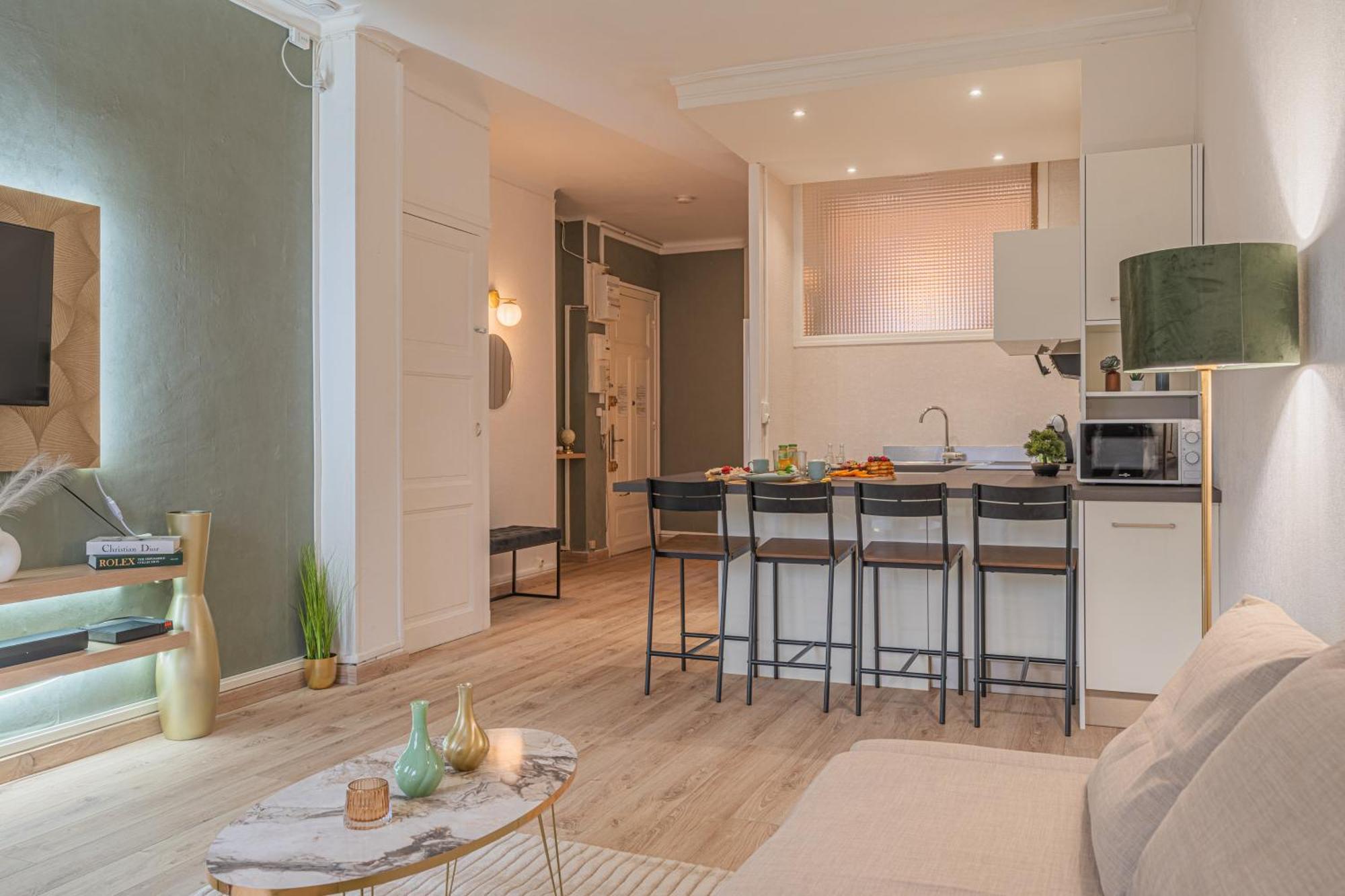 グルノーブルLuxury Cinephile - Netflix - 2 Balcons - Garage Prive - Minibarアパートメント エクステリア 写真